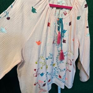 010 NWT Easel Embroidered Gauze w/Tassel’s